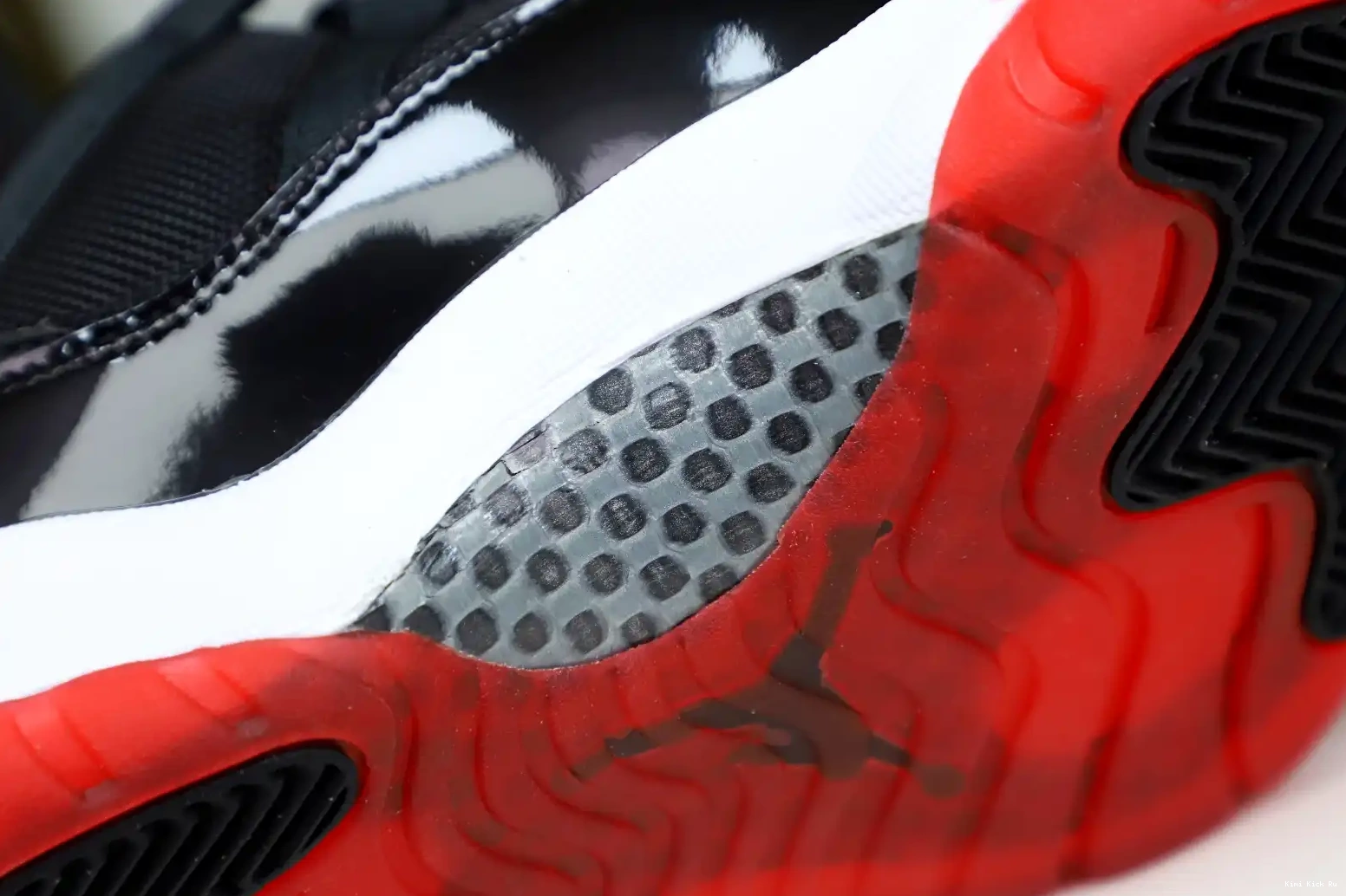 Kimikick LOW BRED JORDAN AIR RETRO 11 0709